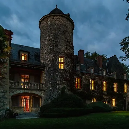 Holiday home Chateau Du Raysse Cazoules