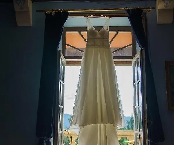 Chateau Du Raysse بيت للعطل *